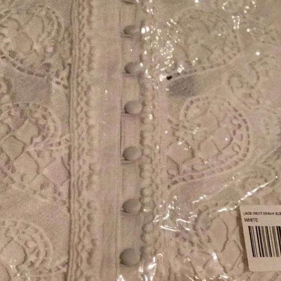 Boston  Proper Lace Inset  Sleeve Shirt XS Size White WOW TOP - Picture 7 of 7